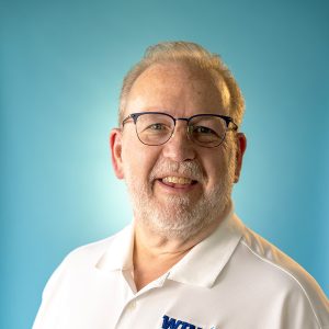 Travis Laws headshot